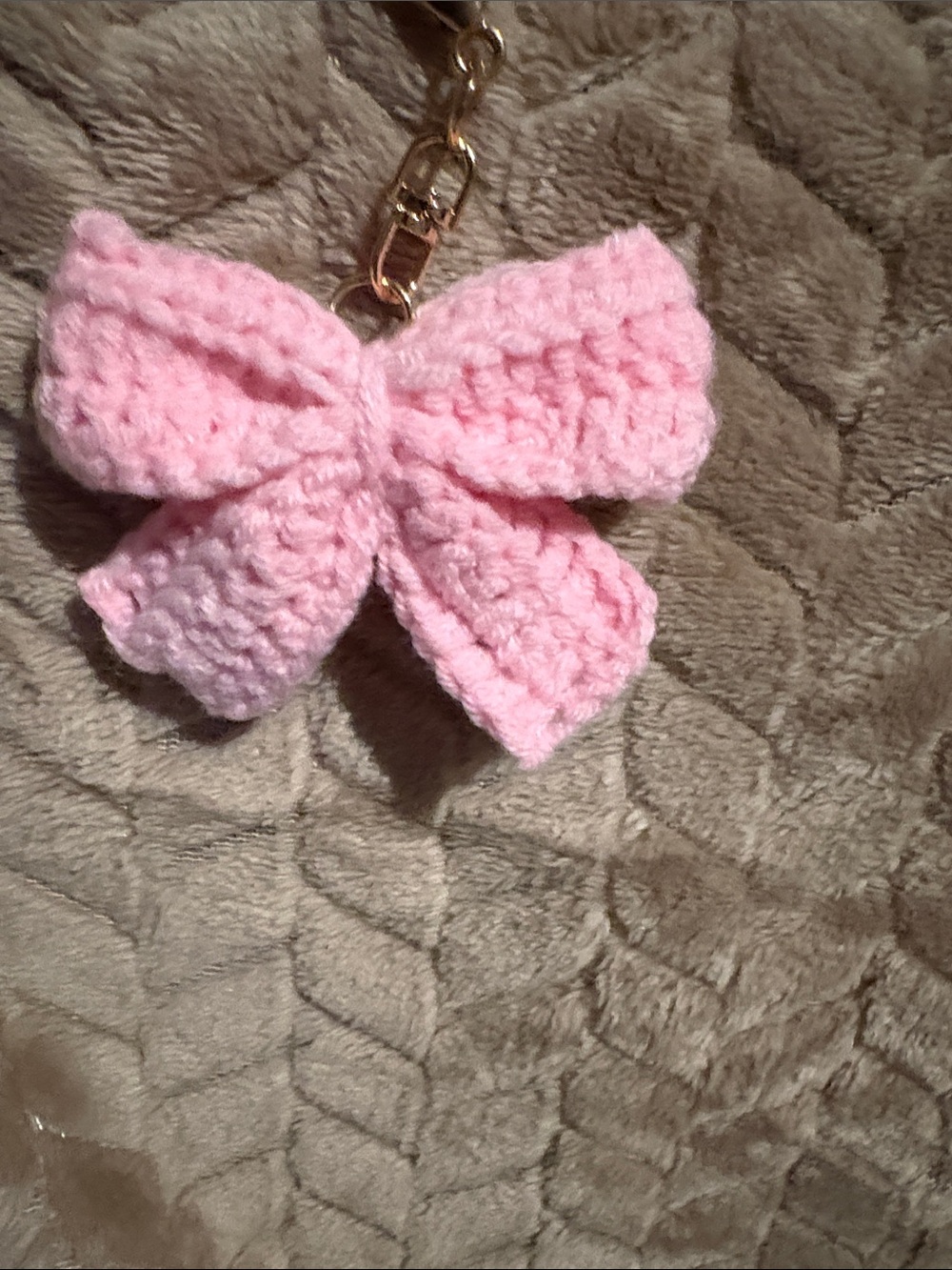 pink bow